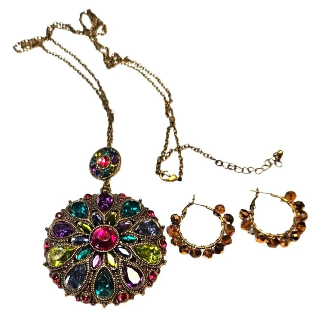 Vintage‎ Necklace Pendant Large Gothic Multicolor & Amber Beaded Hoop Earrings